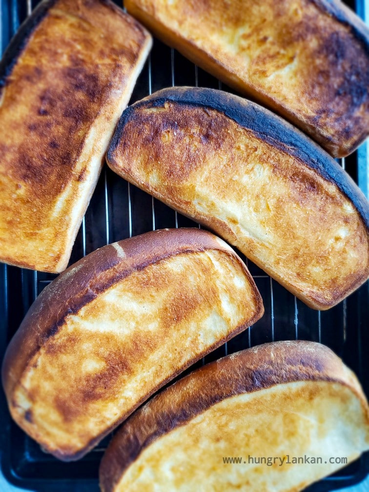 Sri Lankan Thati Paan/Roast Paan